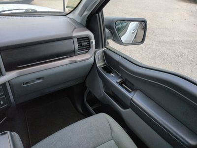 2025 Ford F-150 - Photo 17