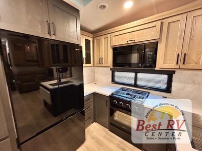 2026 Forest River RV Rockwood Signature — photo 37 view