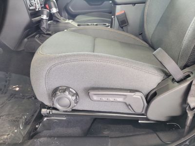 2026 Jeep Wrangler — photo 19 view