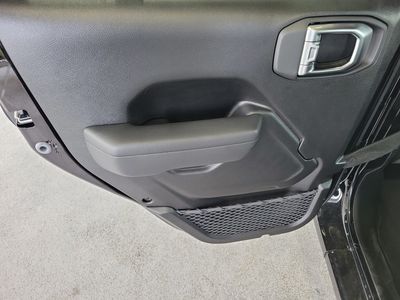 2026 Jeep Wrangler — photo 13 view