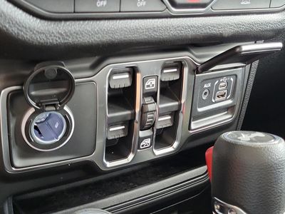 2026 Jeep Wrangler — photo 28 view