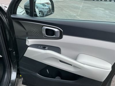 2026 Kia Sorento Hybrid - Photo 15