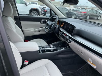 2026 Kia Sorento Hybrid - Photo 11