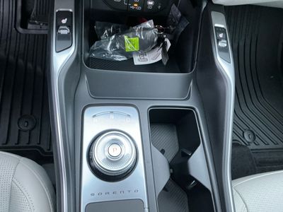2026 Kia Sorento Hybrid - Photo 5