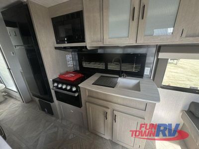 2024 Forest River RV Salem Cruise Lite — photo 18 view