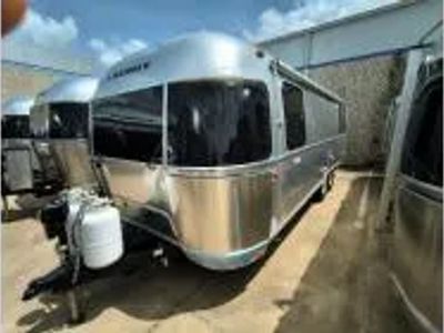 2026 Airstream 27FB — front three-quarter view