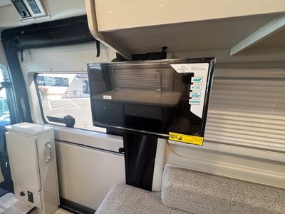 2026 Thor Motor Coach TELLARO - Photo 13