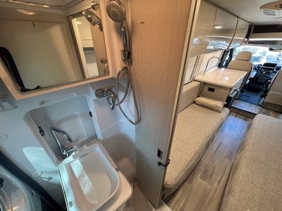 2026 Thor Motor Coach TELLARO - Photo 11
