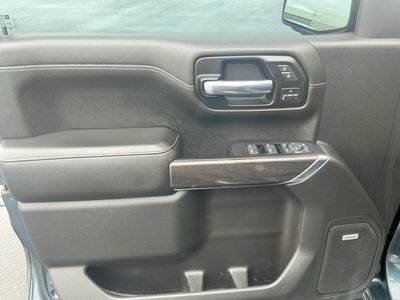 2019 Chevrolet Silverado 1500 — engine compartment view