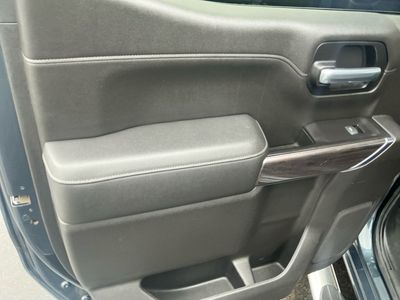 2019 Chevrolet Silverado 1500 — photo 12 view