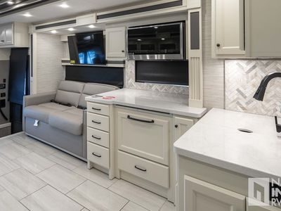 2026 Tiffin Motorhomes Allegro Bay - Photo 20