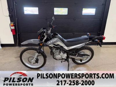 2024 Yamaha XT250 — front three-quarter view