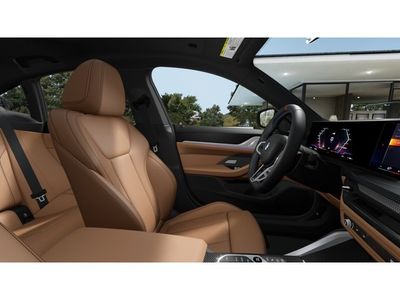 2026 BMW i4 — photo 9 view