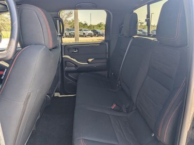 2024 Nissan Frontier — photo 17 view