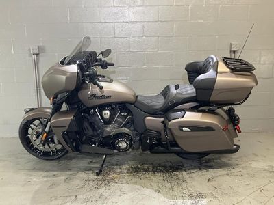 2025 Indian Motorcycle Roadmaster PowerPlus Dark Horse 112 w/PowerBand Nara Bronze Smoke - Photo 12