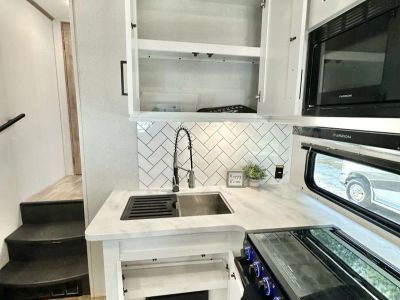 2023 Keystone Rv Arcadia 293SLRD — photo 7 view
