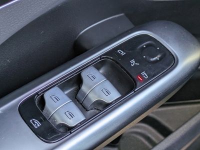 2025 Mercedes-Benz C-Class — photo 24 view