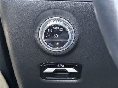 2025 Mercedes-Benz C-Class — photo 25 view