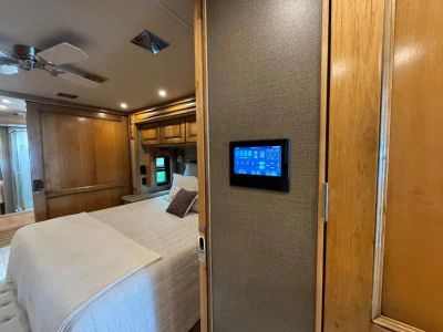 2019 Tiffin Motorhomes Phaeton - Photo 25