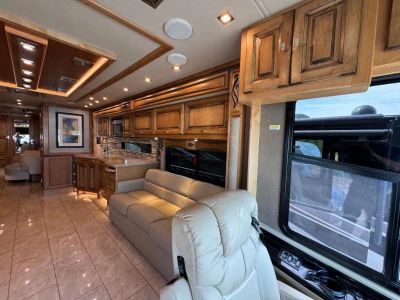 2019 Tiffin Motorhomes Phaeton - Photo 32