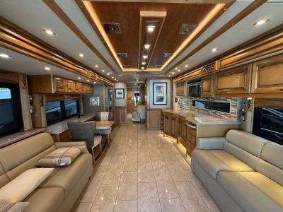 2019 Tiffin Motorhomes Phaeton - Photo 10