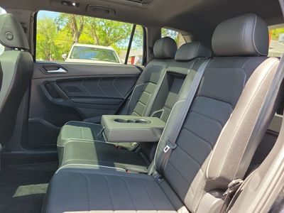 2024 Volkswagen Tiguan — photo 12 view