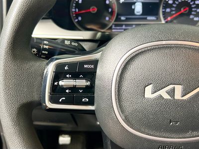 2023 Kia Sorento — photo 16 view
