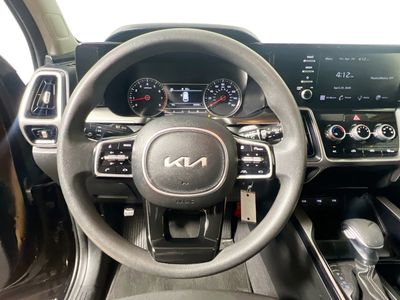 2023 Kia Sorento — photo 15 view