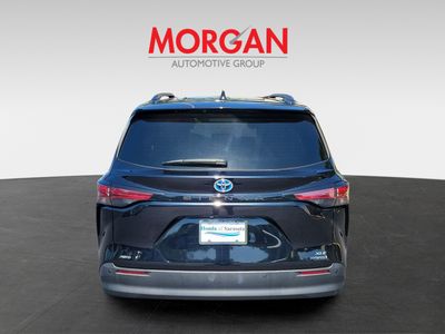 2021 Toyota Sienna — detail view