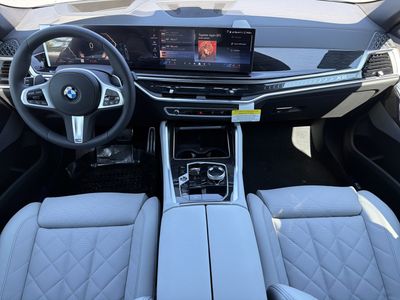 2026 BMW X6 — photo 13 view