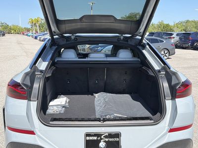 2026 BMW X6 — photo 11 view