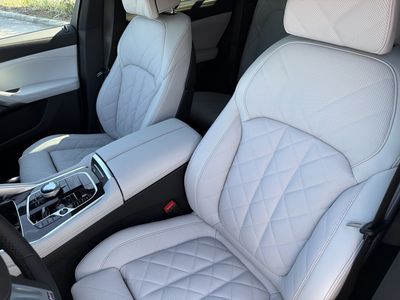 2026 BMW X6 — photo 24 view