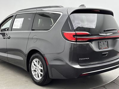 2022 Chrysler Pacifica - Photo 5