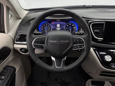 2022 Chrysler Pacifica - Photo 23