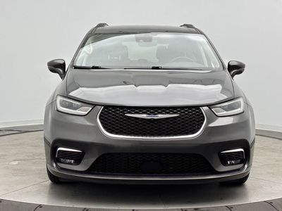 2022 Chrysler Pacifica - Photo 2