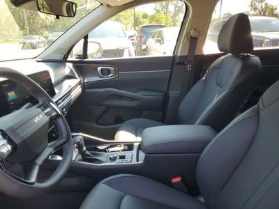 2026 Kia Sorento — photo 8 view