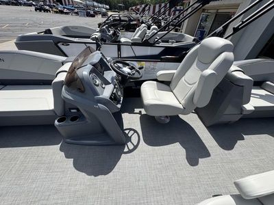 2025 Sylvan A 22 LZ DH Sport — photo 9 view