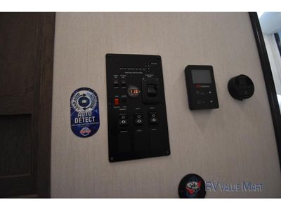 2026 Forest River RV Cherokee Arctic Wolf — photo 38 view