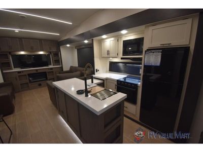 2026 Forest River RV Cherokee Arctic Wolf — photo 25 view