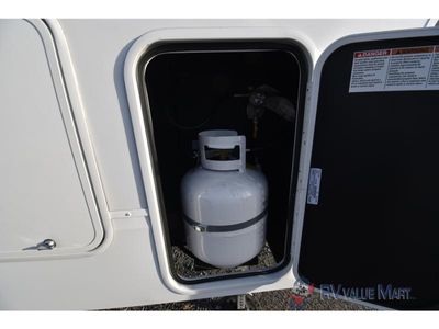 2026 Forest River RV Cherokee Arctic Wolf — photo 39 view