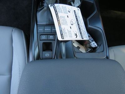 2026 Toyota CAMRY - Photo 21