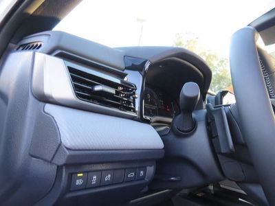 2026 Toyota CAMRY - Photo 32