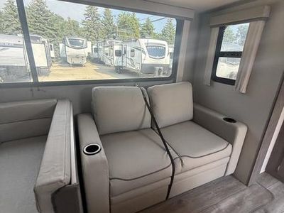 2026 Coachmen Catalina Legacy - Photo 7