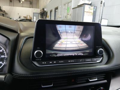 2023 Nissan Rogue — photo 17 view