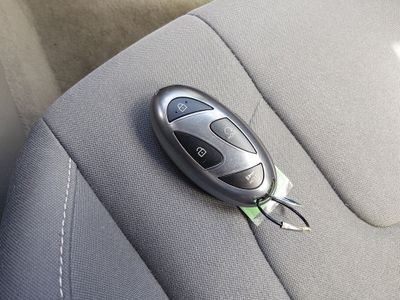 2024 Hyundai Elantra — photo 15 view