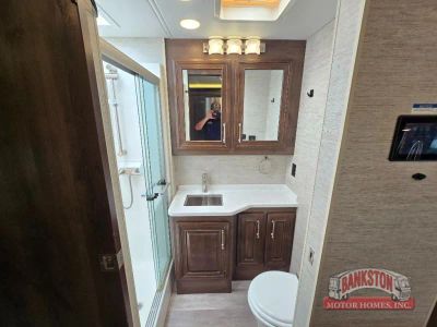 2022 Accolade 37M — photo 31 view