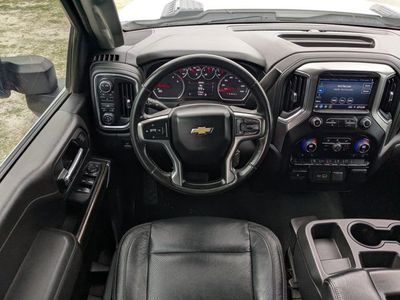 2022 Chevrolet Silverado 2500HD — photo 14 view