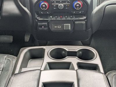 2022 Chevrolet Silverado 2500HD — photo 17 view
