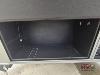 2026 Keystone RV Montana - Photo 13