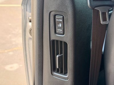 2025 Honda Odyssey EX-L - Photo 22